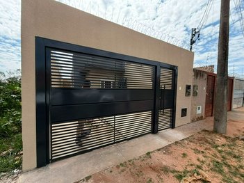 house em Rua Divino de Castro, Los Angeles - Campo Grande - MS