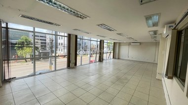 commercial_property em Rua Dona Margarida, Navegantes - Porto Alegre - RS