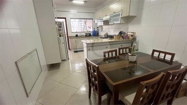 house em Avenida Alexandre Fleming, Jardim Pacaembu - Jundiaí - SP