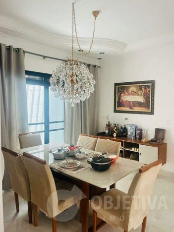 house em Avenida Godevino Alves da Rocha, Jardim Patrícia - Uberlândia - MG