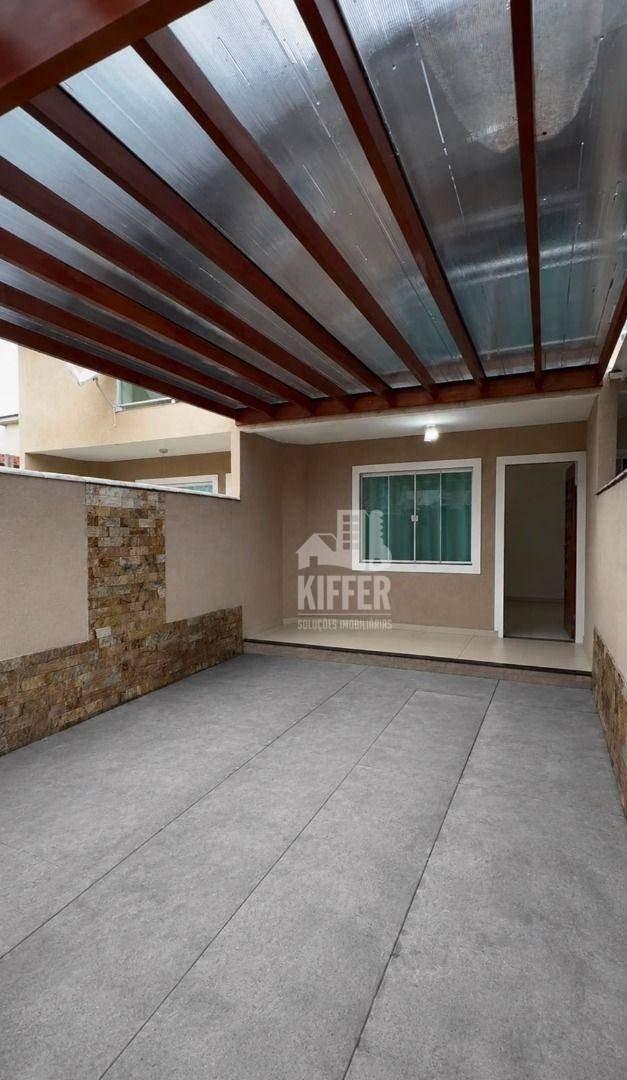 Duplex com 2 suítes | na Quadra da Praia de Cordeirinho à venda