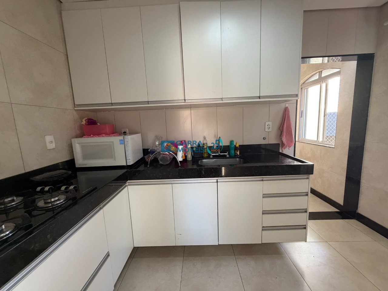 Casa com 3 quartos — Floramar, Belo Horizonte