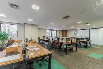 office em Dr. Carlos de Carvalho, Centro - Curitiba - PR