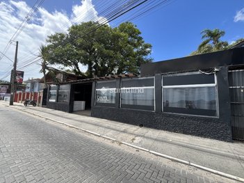 commercial_building em Avenida das Rendeiras, Lagoa da Conceição - Florianópolis - SC