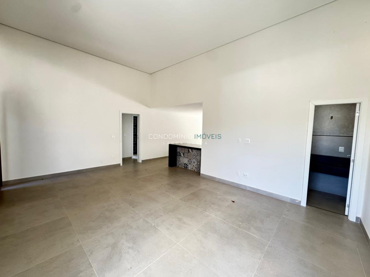 WhatsApp Image 2025-11-19 at 13.44