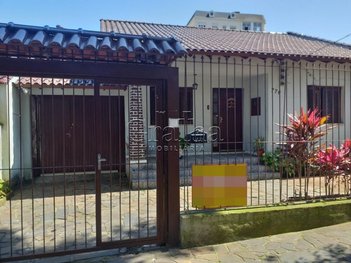 house em Veríssimo Rosa, Jardim Botânico - Porto Alegre - RS