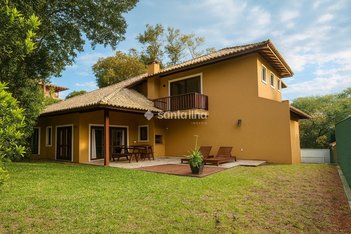 house em Rodovia Doutor Antônio Luiz Moura Gonzaga, Rio Tavares - Florianópolis - SC