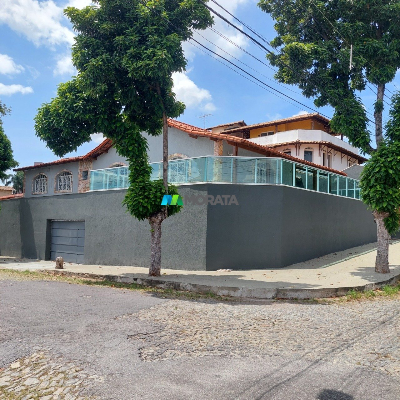 Casa com 5 quartos — Santa Branca, Belo Horizonte