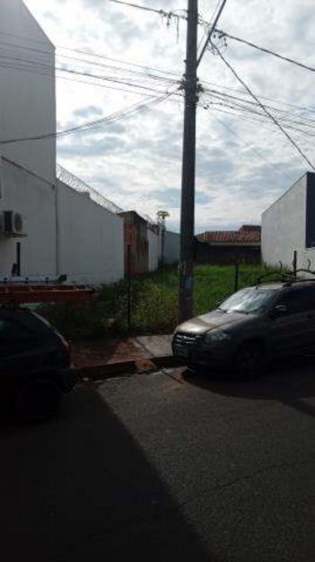 land_lot em Avenida Iraque, Laranjeiras - Uberlândia - MG