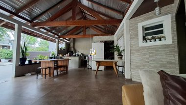 house em Rua Adolfo Sora, Pineville - Pinhais - PR