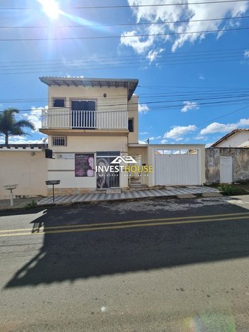 house em Rua Ângelo Bertoni, Centro - Guaxupé - MG