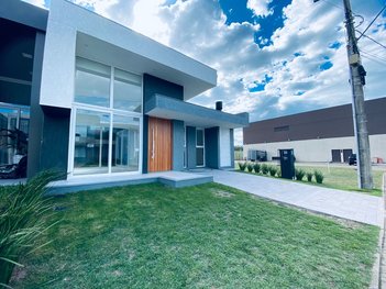 house em Rua Rio Divisa, Centro - Xangri-Lá - RS