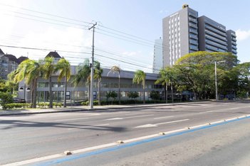 office em Avenida Assis Brasil, São Sebastião - Porto Alegre - RS