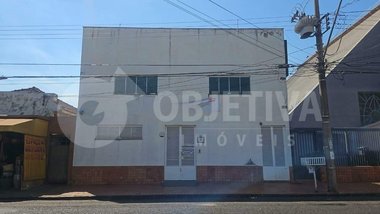 business em Avenida Engenheiro Diniz, Osvaldo Rezende - Uberlândia - MG