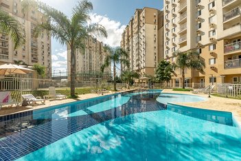 apartment em Rua Francisco Derosso, Xaxim - Curitiba - PR