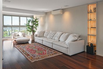 apartment em Avenida Luiz Manoel Gonzaga, Três Figueiras - Porto Alegre - RS