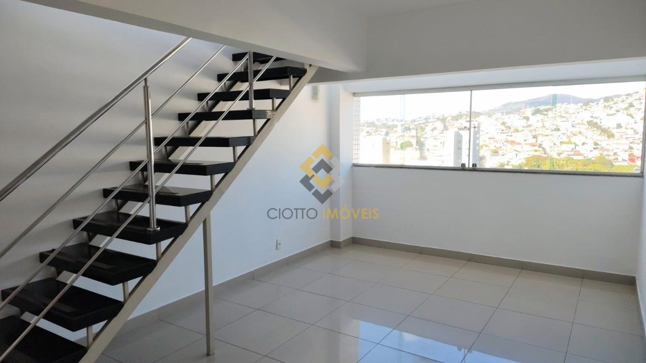 Cobertura com 3 quartos — Santa Efigênia, Belo Horizonte