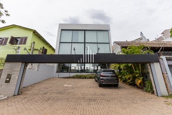 business em Avenida Teixeira Mendes, Chácara das Pedras - Porto Alegre - RS