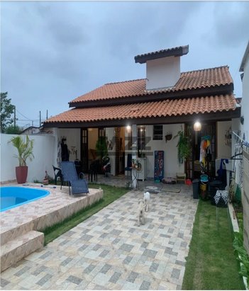 house em Rua Urias de Oliveira Macedo, Jardim do Sol - Caraguatatuba - SP