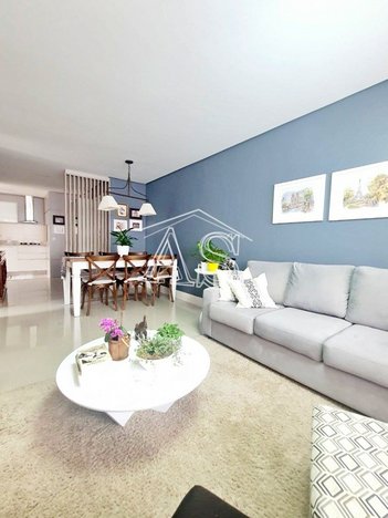apartment em Rua Professor Freitas Cabral, Jardim Botânico - Porto Alegre - RS