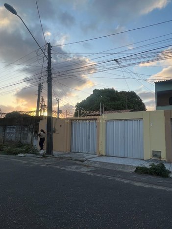 house em Rua Doutor Manuel Teófilo, Itaperi - Fortaleza - CE