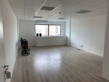 office em Avenida Orosimbo Maia, Vila Itapura - Campinas - SP