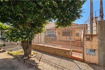 house em Rua Doutor Machado Bitencourt, Vila América - Lins - SP