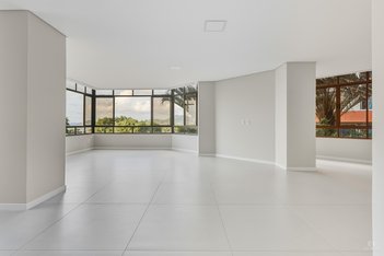 apartment em Avenida Governador Irineu Bornhausen, Agronômica - Florianópolis - SC