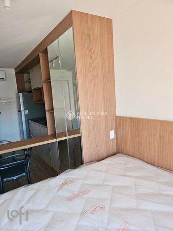 apartment em Rua Castro Alves, Rio Branco - Porto Alegre - RS