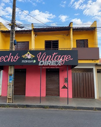 house em Avenida Israel, Laranjeiras - Uberlândia - MG