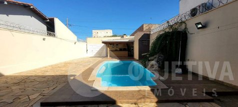 house em Rua Leôncio Chaves, Daniel Fonseca - Uberlândia - MG