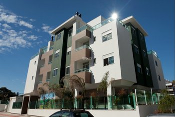 apartment em Rua Aroeira da Praia, Rio Tavares - Florianópolis - SC