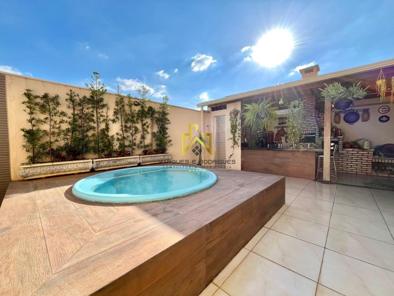 Apartamento com 2 quartos — Santa Mônica, Belo Horizonte