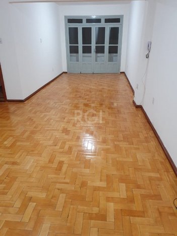 apartment em Senhor dos Passos, Centro Histórico - Porto Alegre - RS