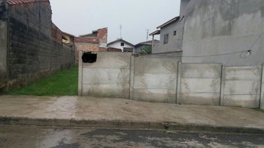 land_lot em Rua Manoel de Godoy Moreira, Residencial Mombaça I - Pindamonhangaba - SP