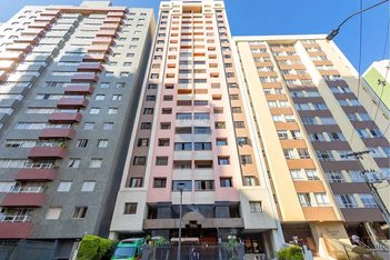 apartment em Rua Brigadeiro Franco, Centro - Curitiba - PR
