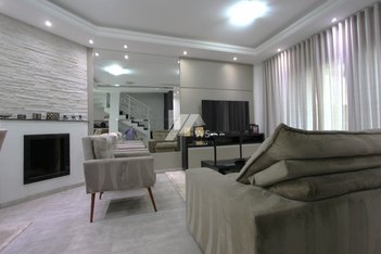 house em Rua Dilermando Pereira de Almeida, Pinheirinho - Curitiba - PR