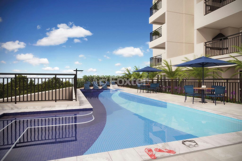 piscina-na-cobertura-com-vista-panoramica