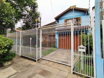 house em Rua Carlos Legori, Passo da Areia - Porto Alegre - RS