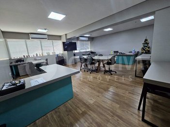 office em Rua Rio de Janeiro, Brasil - Uberlândia - MG