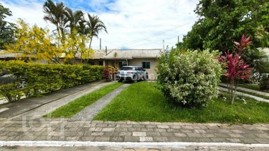 house em Rua Roberto Sell, Centro - Palhoça - SC