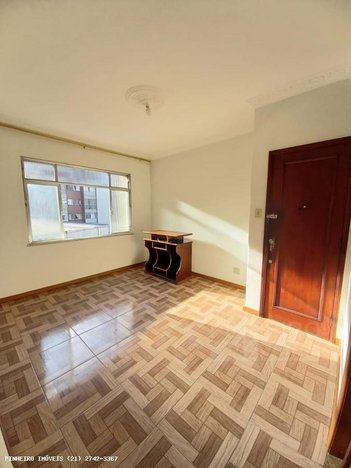 apartment em Rua São Francisco, Alto - Teresópolis - RJ