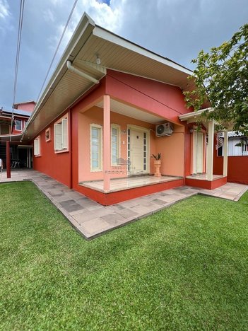 house em Rua Jacomina Veronese, Primeiro de Maio - Farroupilha - RS