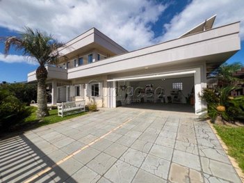 house em Rua Rio Carreiro, Centro - Xangri-Lá - RS