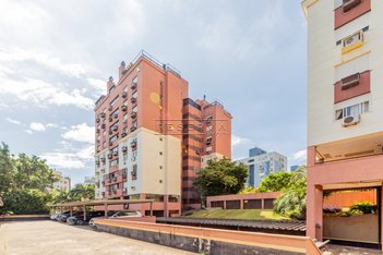 apartment em Avenida General Barreto Viana, Chácara das Pedras - Porto Alegre - RS