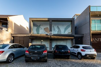 business em Rua Reinaldino Schaffenberg de Quadros, Cristo Rei - Curitiba - PR