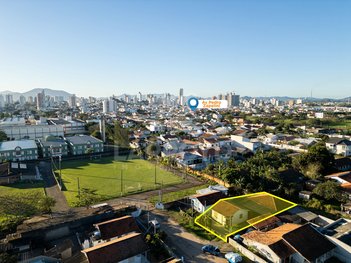 land_lot em Avenida Pedro Zapelini, Recife - Tubarão - SC