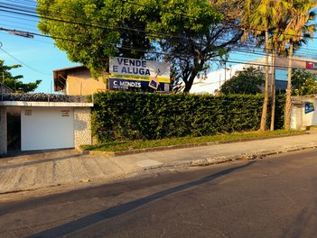 commercial_building em Avenida Edilson Brasil Soares, Edson Queiroz - Fortaleza - CE