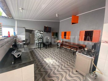 industrial em Rua Nice, Jardim Europa - Uberlândia - MG