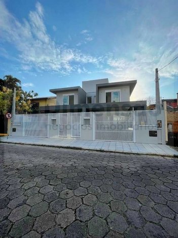 house em Rua Professor Marcos Cardoso Filho, Córrego Grande - Florianópolis - SC